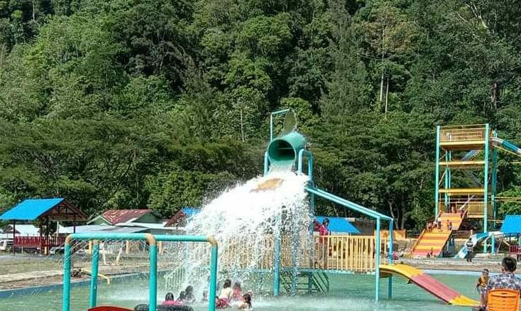 Waterpark Desa Panjupian Wisata Pemandian yang Menawarkan Sensasi Air yang Alami dan Dingin